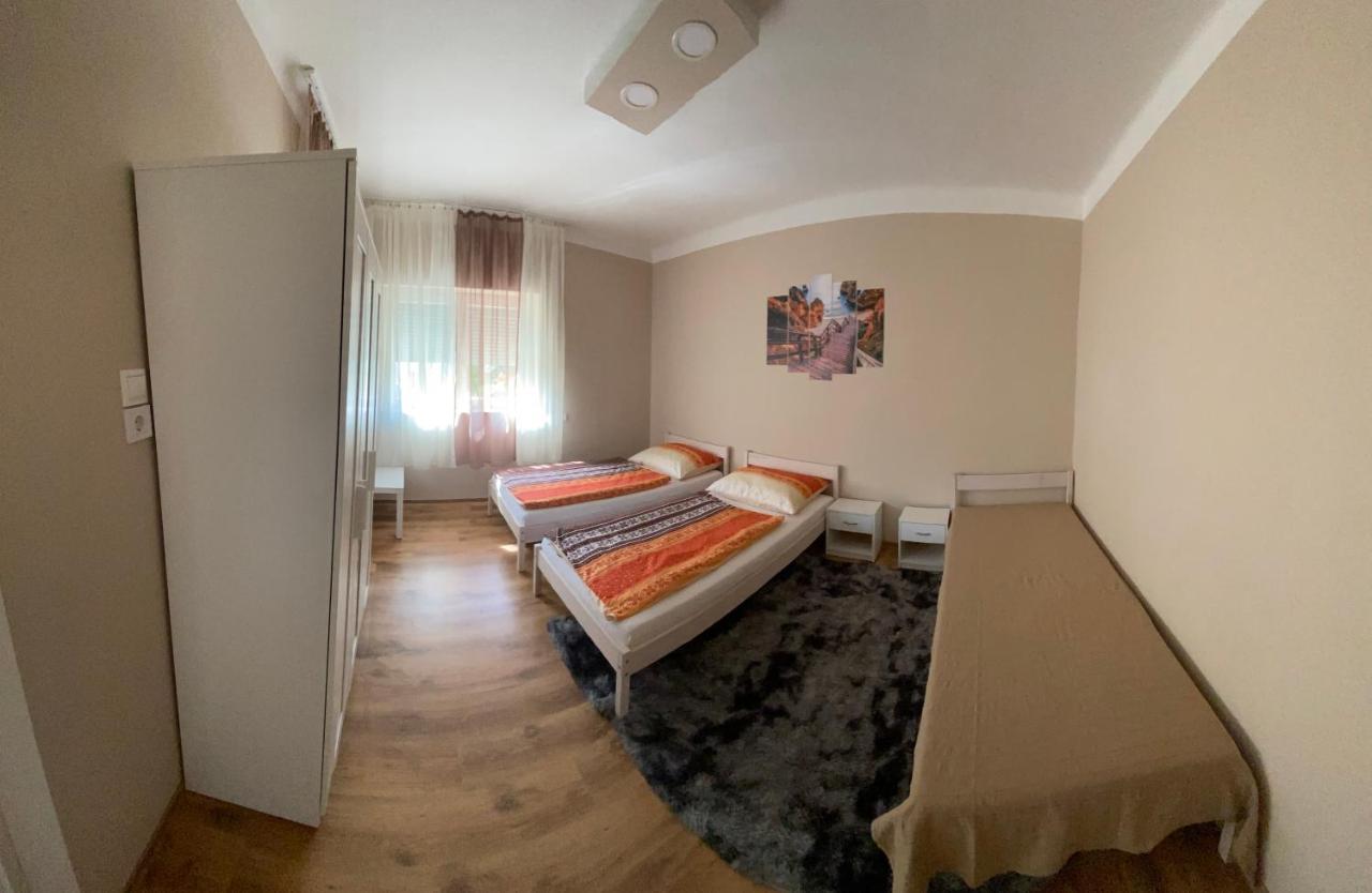 Edina Apartman Balatonlelle Buitenkant foto
